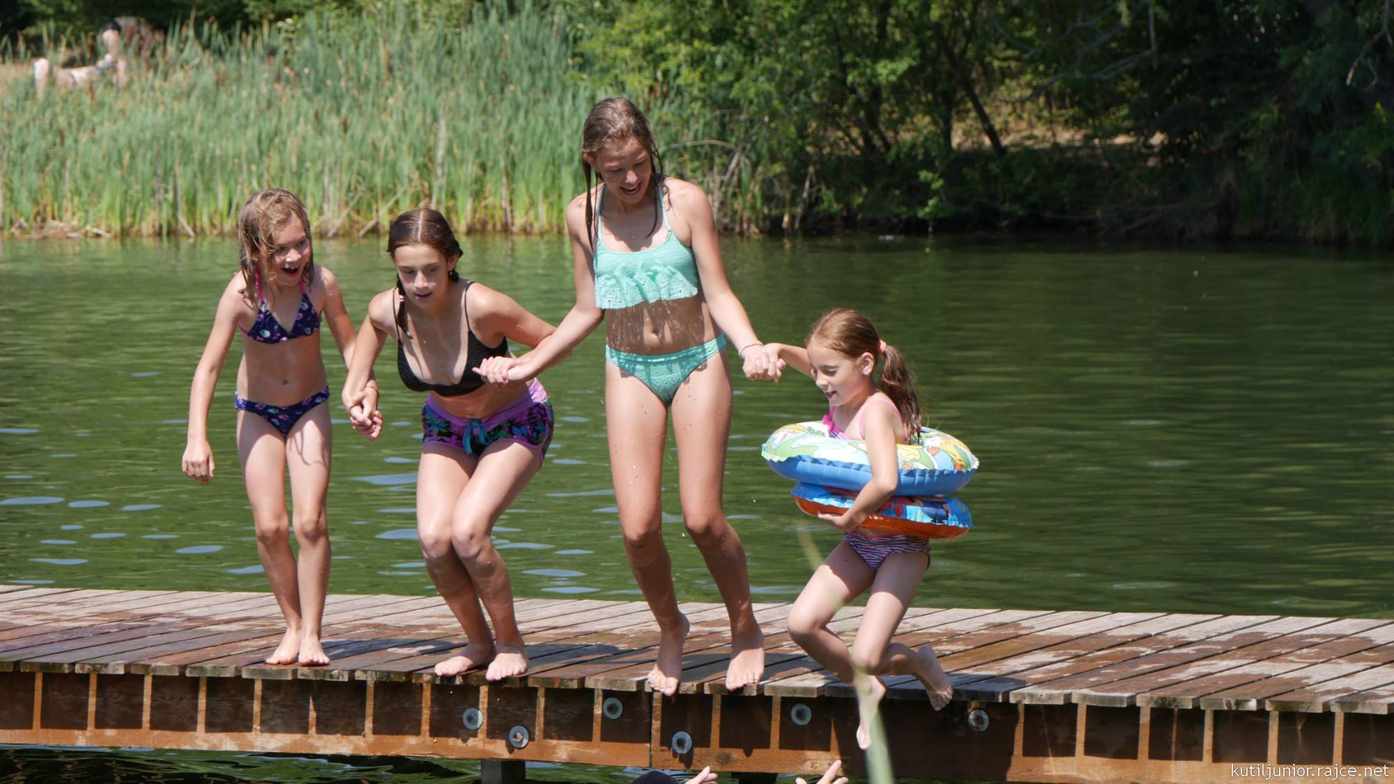 pure-nudism imgrajce.idnes. koupani!1 Příměstský řemeslný tábor Kutil Junior 1.8.2018, ZŠ Podbělohorská – Kutil Junior – album na Rajčeti