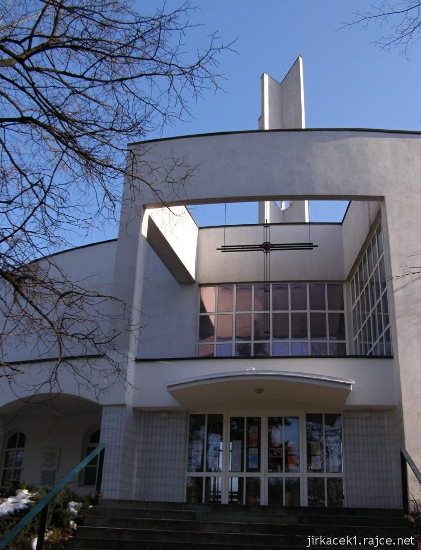 Brno Žabovřesky - kostel Panny Marie Pomocnice Křesťanů