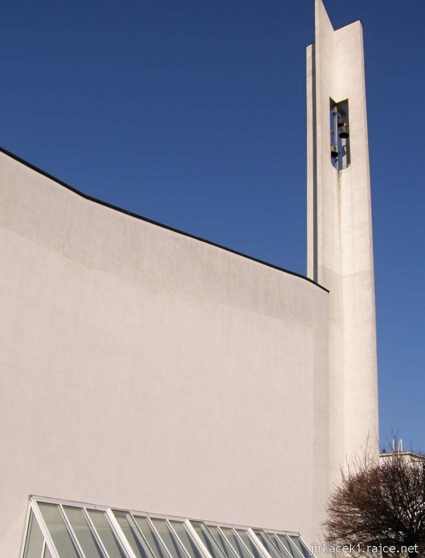 Brno Žabovřesky - kostel Panny Marie Pomocnice Křesťanů
