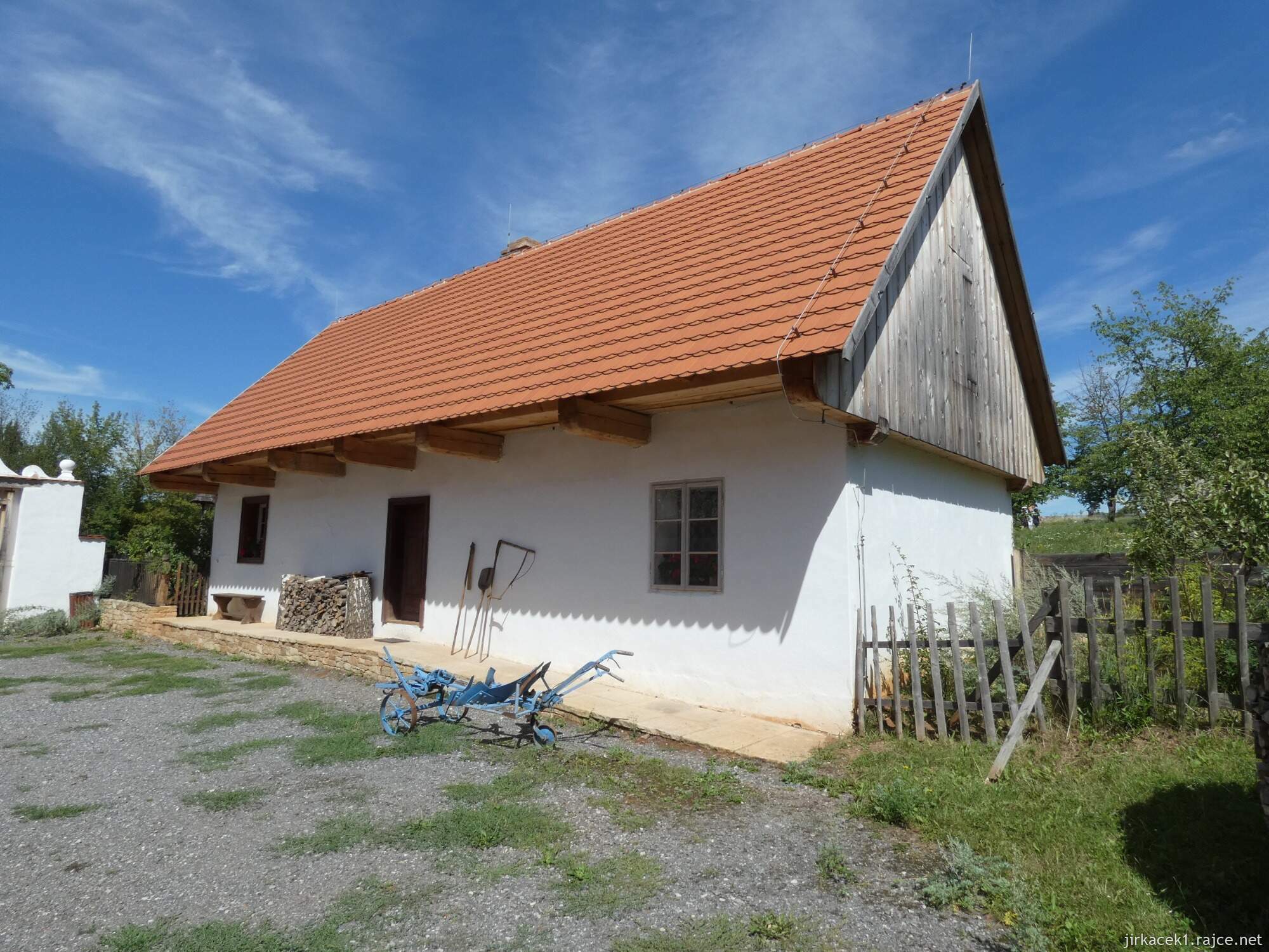 N - Kouřim - skanzen a muzeum lidových staveb 074 - chalupa z Krchleb