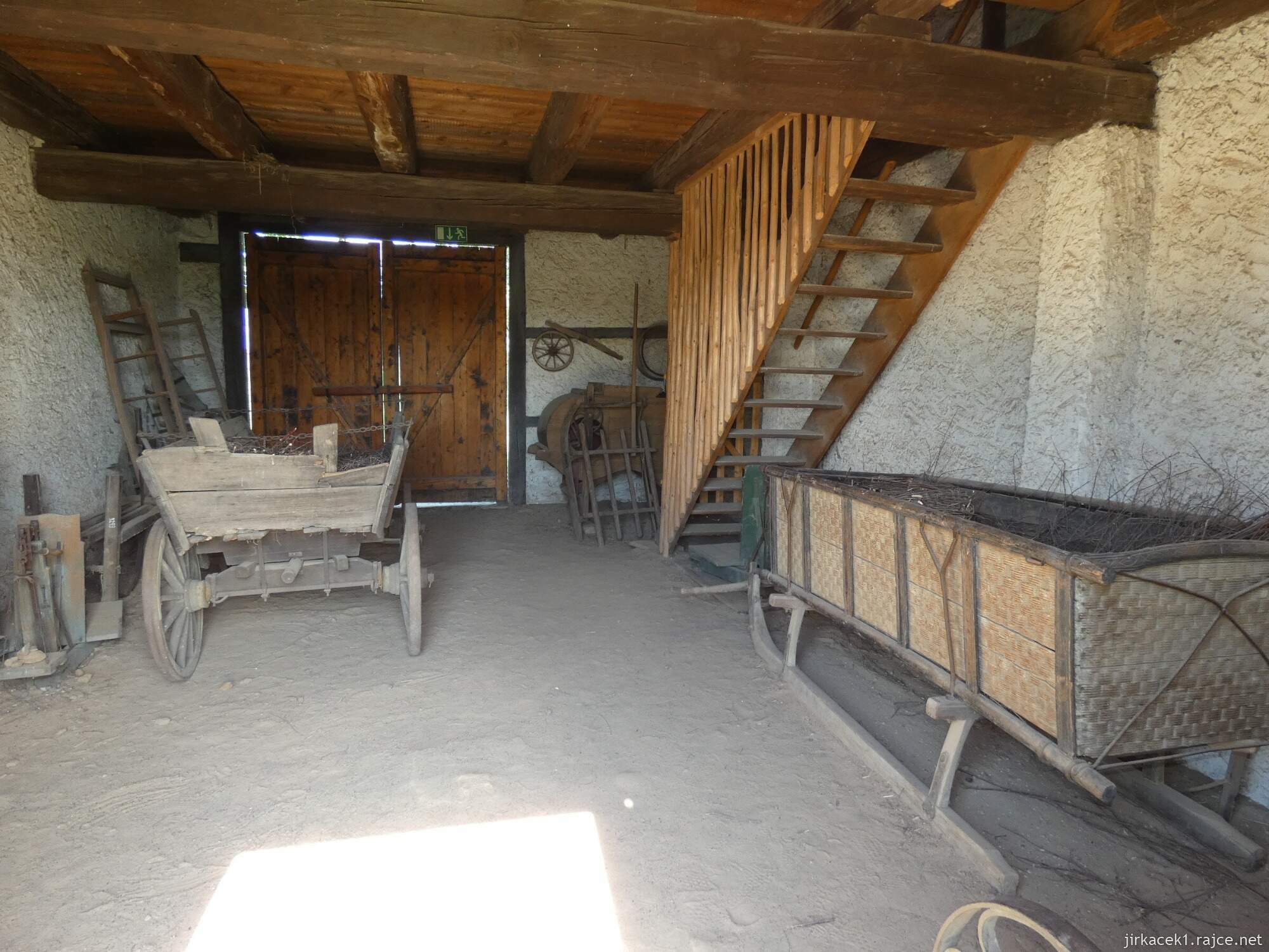 N - Kouřim - skanzen a muzeum lidových staveb 119 - dům z počátku 19. století pochází z osady Kamenná z Jílového u Děčína