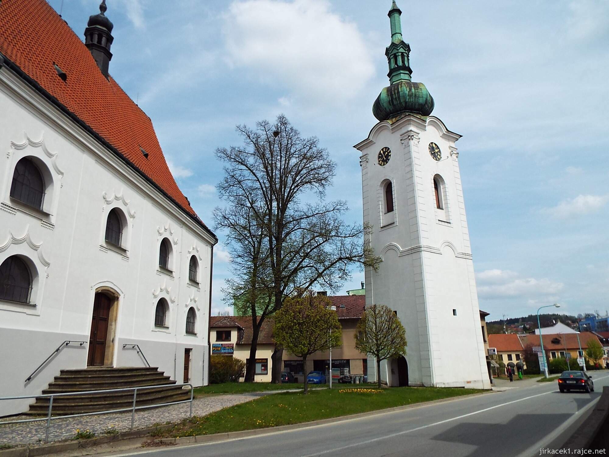 I - Pelhřimov - Kostel sv. Víta 05 - boční pohled a věž