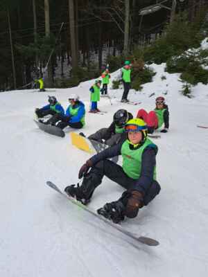 Lyžařská a snowboardová škola březen 2023