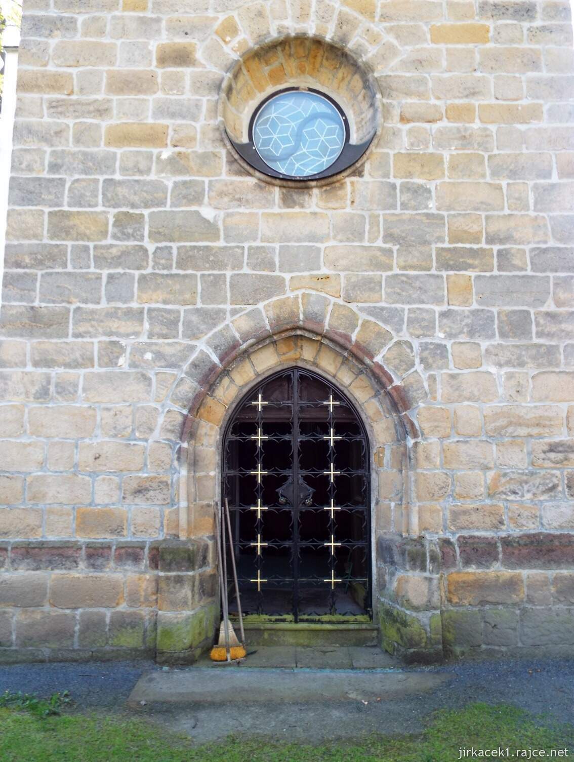 36 - Karlovice - kostel sv. Jiří 16