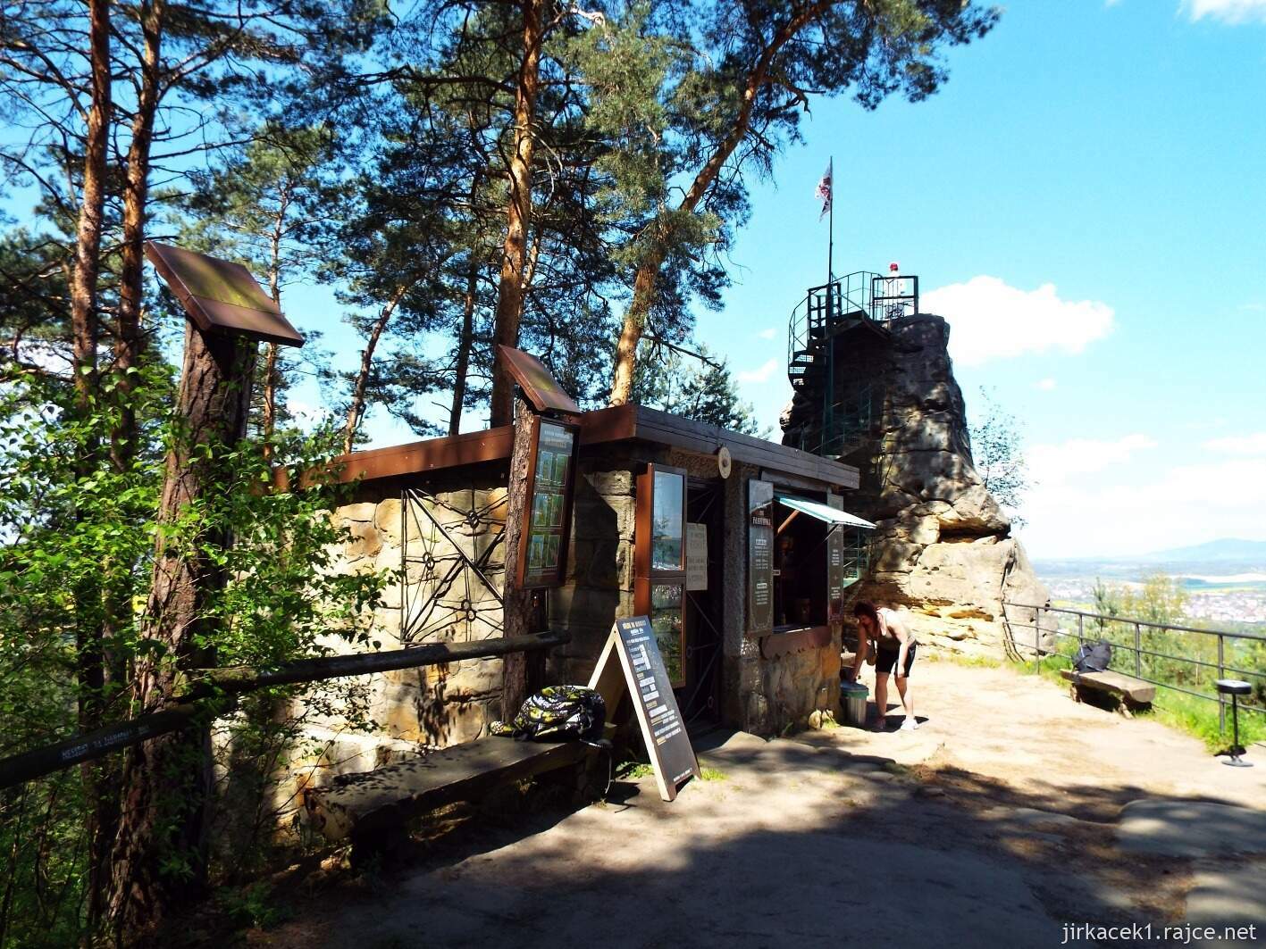 09 - Hruboskalsko 13 - rozhledna Hlavatice