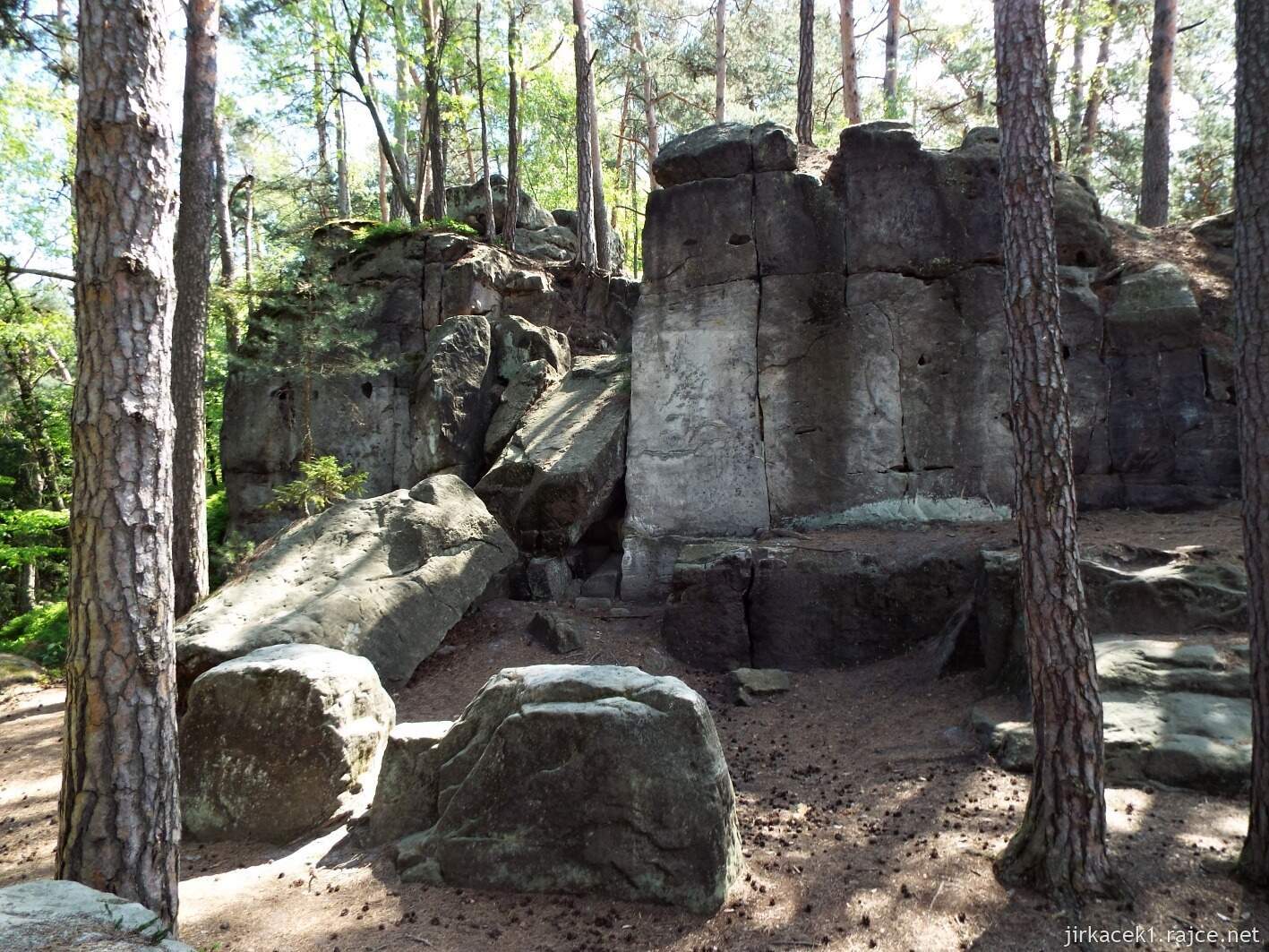 13 - Hruboskalsko 07 - hrad Kavčiny