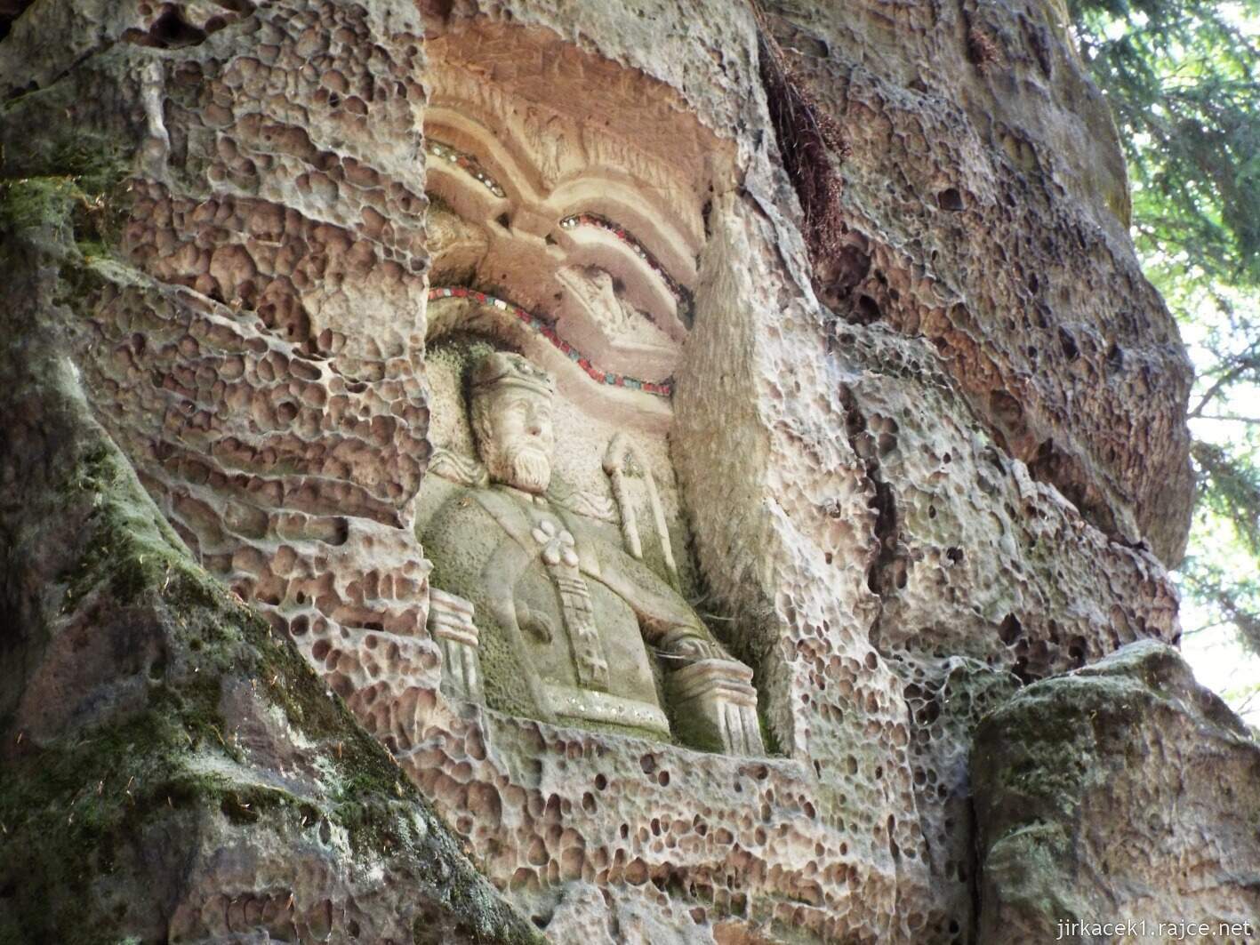 15 - Hruboskalsko 25 - Kopicův statek - skalní reliéfy