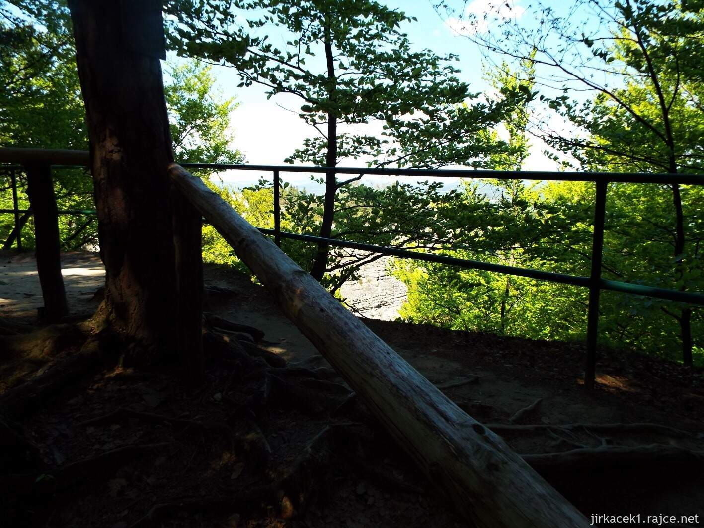 17 - Hruboskalsko 17 - skalní město - vyhlídka bez jména