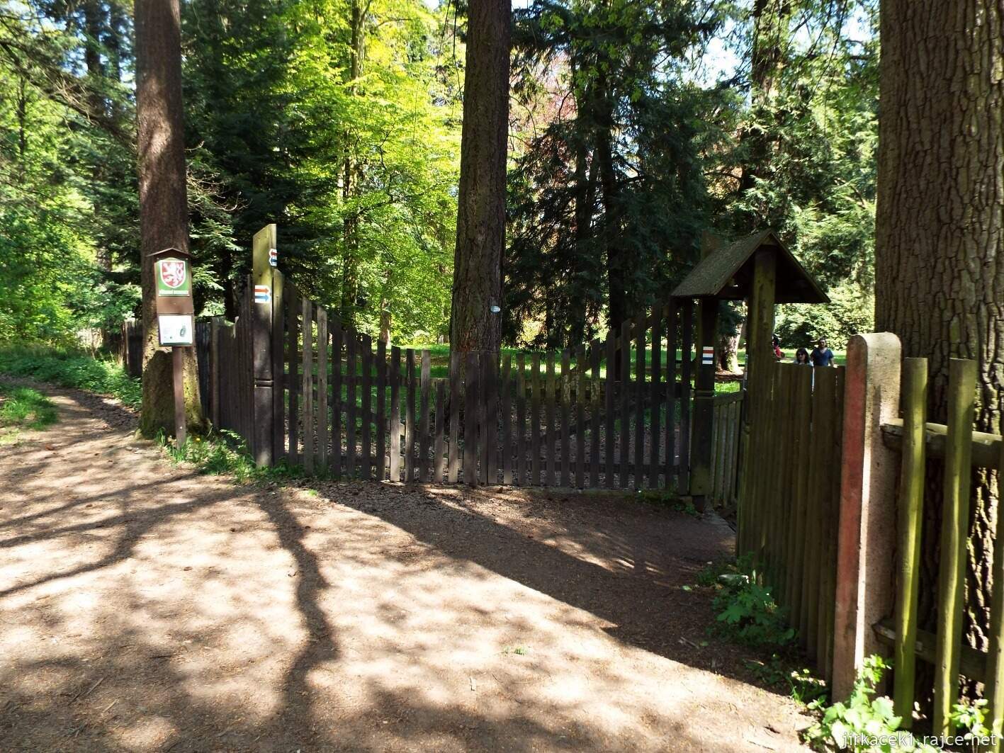 19 - Hruboskalsko 06 - Arboretum Bukovina - vstup
