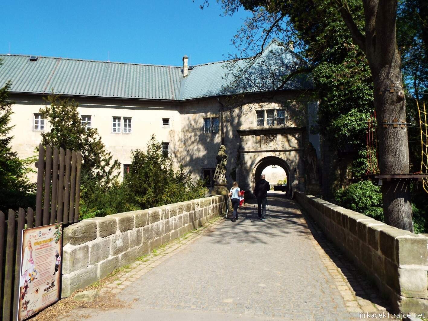 22 - Hruboskalsko 01 - zámek Hrubá Skála