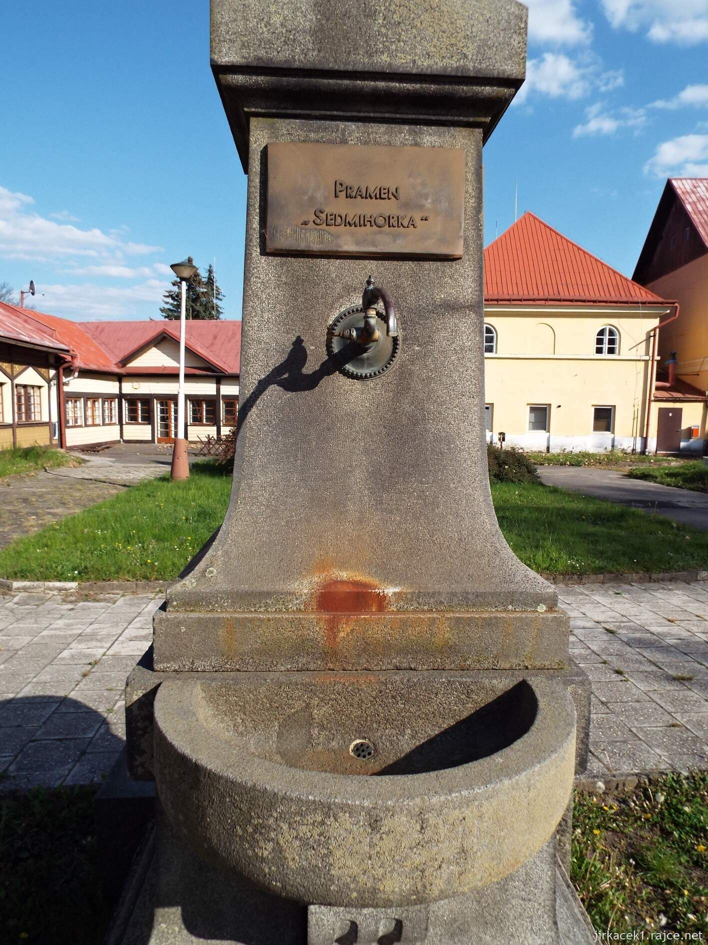 34 - lázně Sedmihorky 11 - pramen Sedmihorka