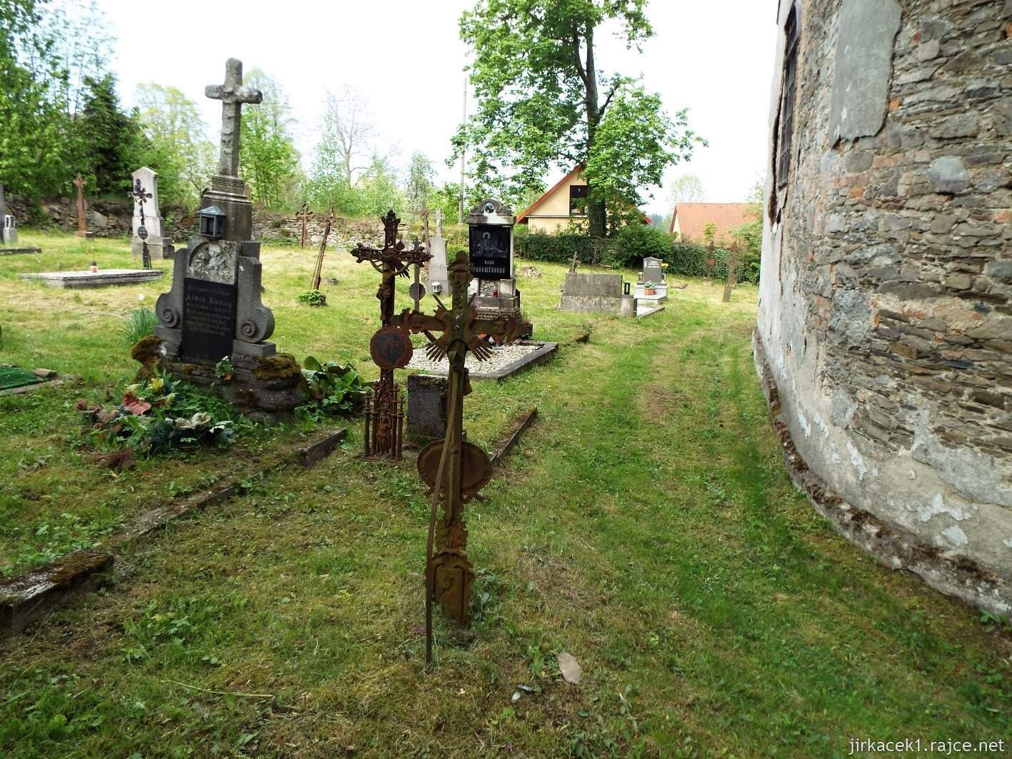 C - Boškov - kostel sv. Maří Magdaleny 05 - hřbitov