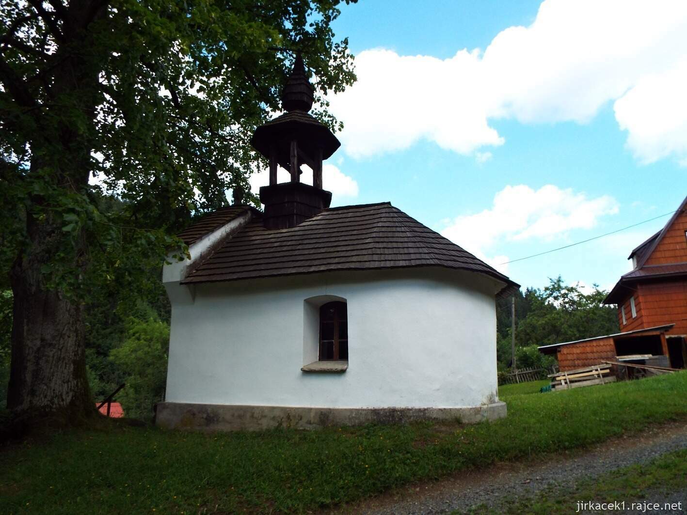 018 - Velké Karlovice - Kaple svaté Trojice v Jezerném 08