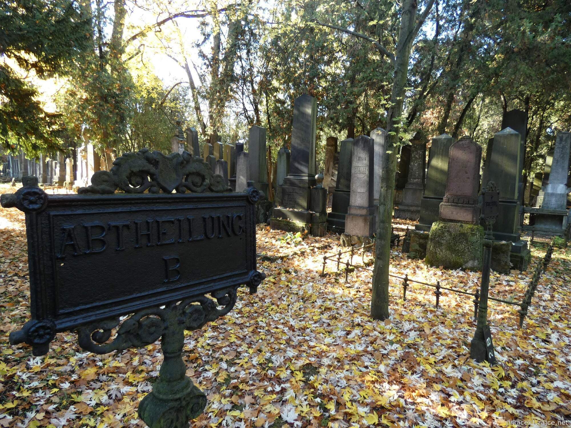 B - Brno - Židenice - židovský hřbitov 035