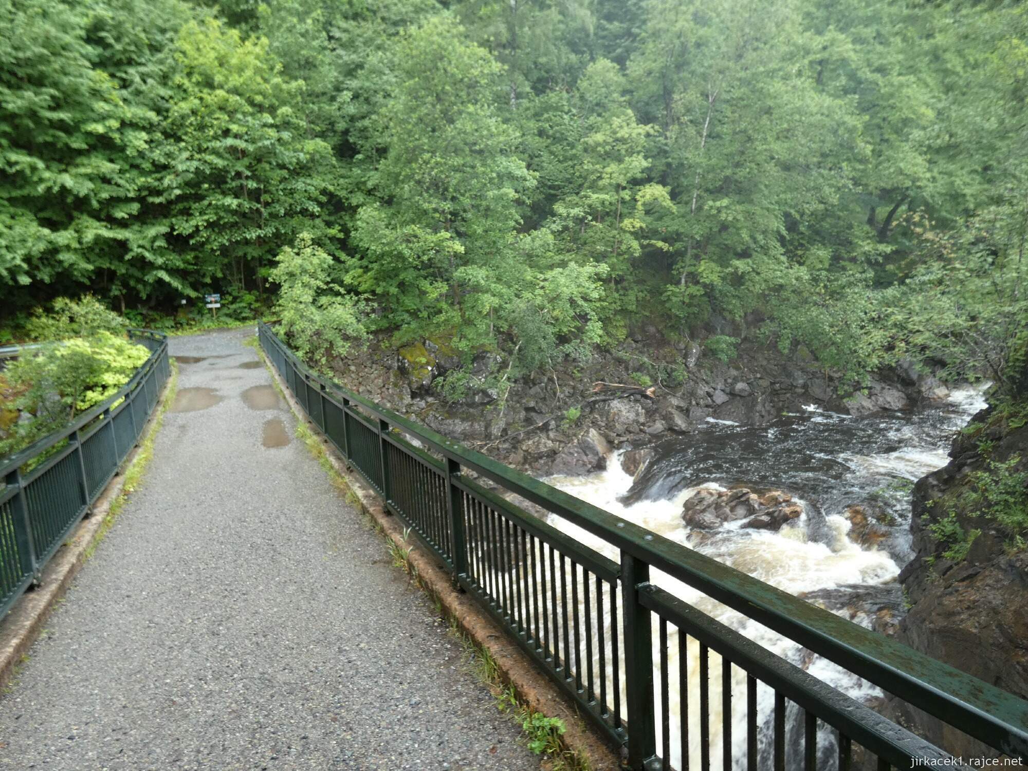 3b - Lyngdal - vodopád Kvåsfossen a muzuem lososů Nasjonalt Villakssenter​ 093