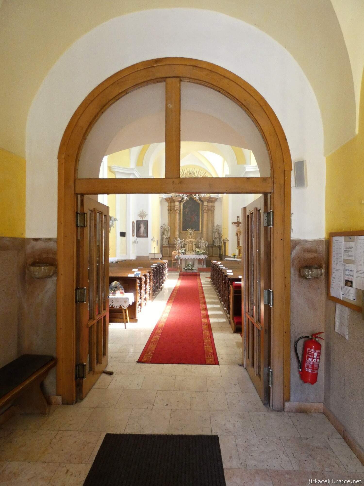 J - Pivín - kostel sv. Jiří 025 Pivín - kostel sv. Jiří Jirka Komentáře Nikdo zatím nepřidal komentář. Buďte první! 10. 4. 2023, 11:51 1/60 s ƒ/2.8 4 mm 500 Vytvořte z alba: