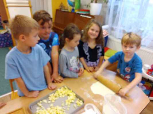 MŠ Mžany 2025/10 Jak se peče závin.