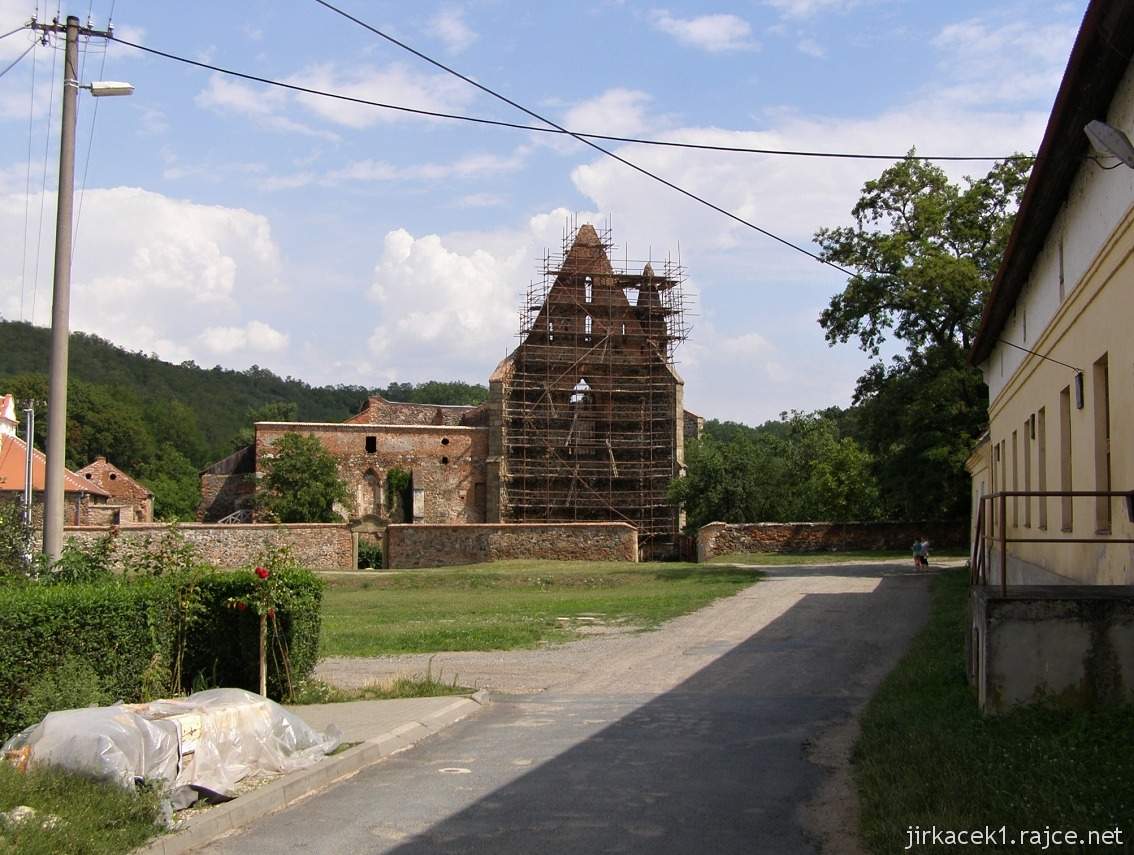 Dolní Kounice - Rosa Coeli - zřícenina kláštera