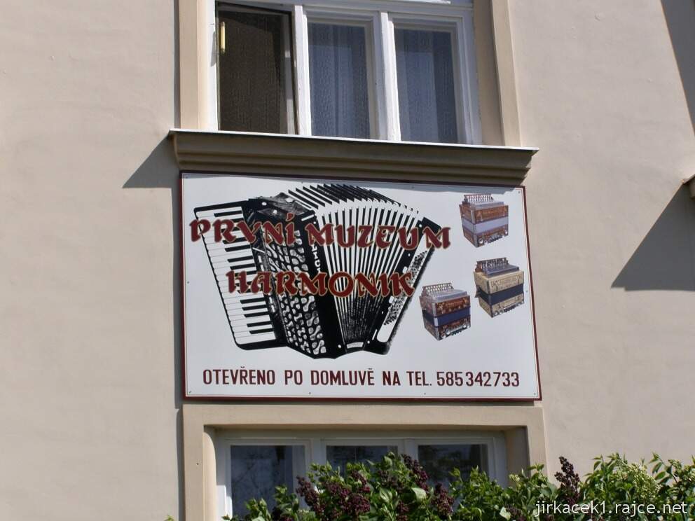 Litovel - první muzeum harmonik
