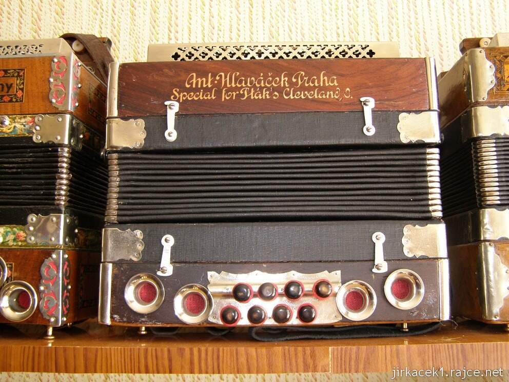 Litovel - první muzeum harmonik