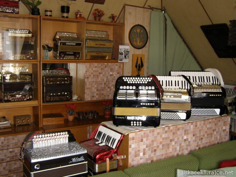 Litovel - první muzeum harmonik