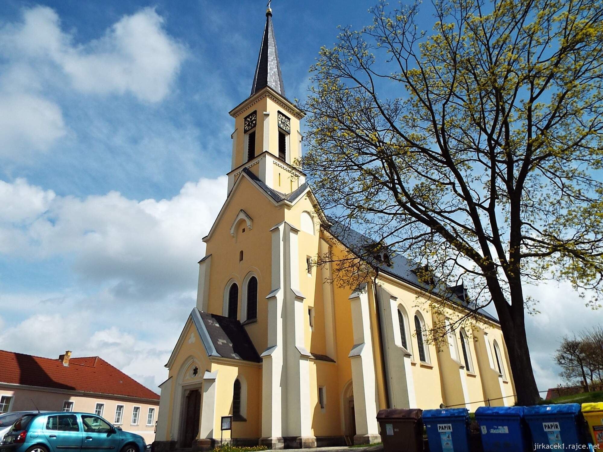 R - Žirovnice - Kostel sv. Filipa a Jakuba 07 - celkový pohled