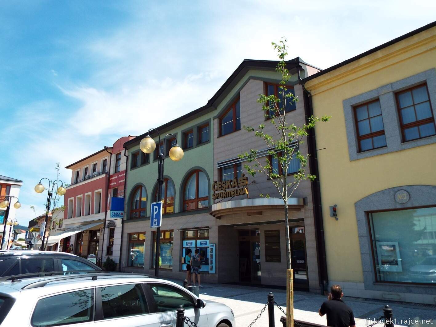 004 - Rožnov pod Radhoštěm - Masarykovo náměstí 09 - dům české spořitelny