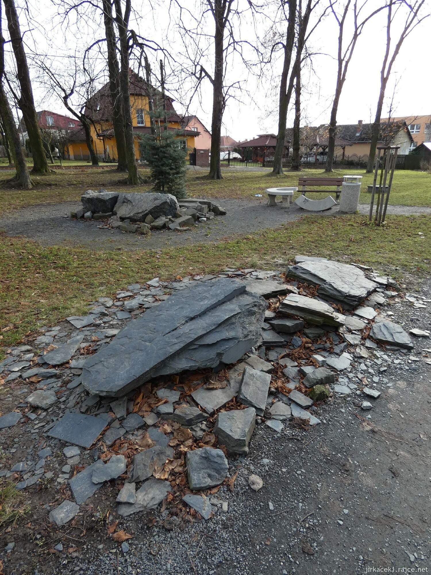 F - Vítkov - geopark 010 - břidlice