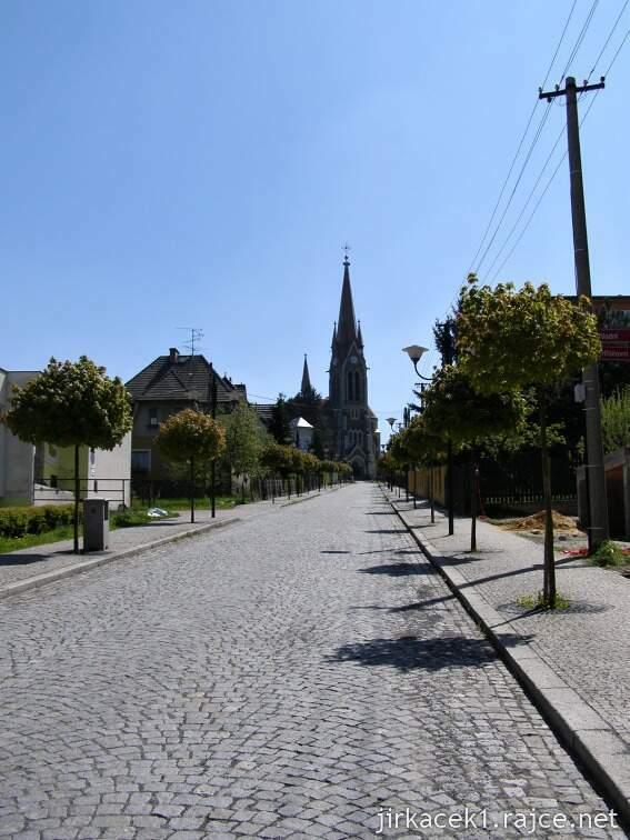 Vítkov - kostel Nanebevzetí Panny Marie a Lidická ulice