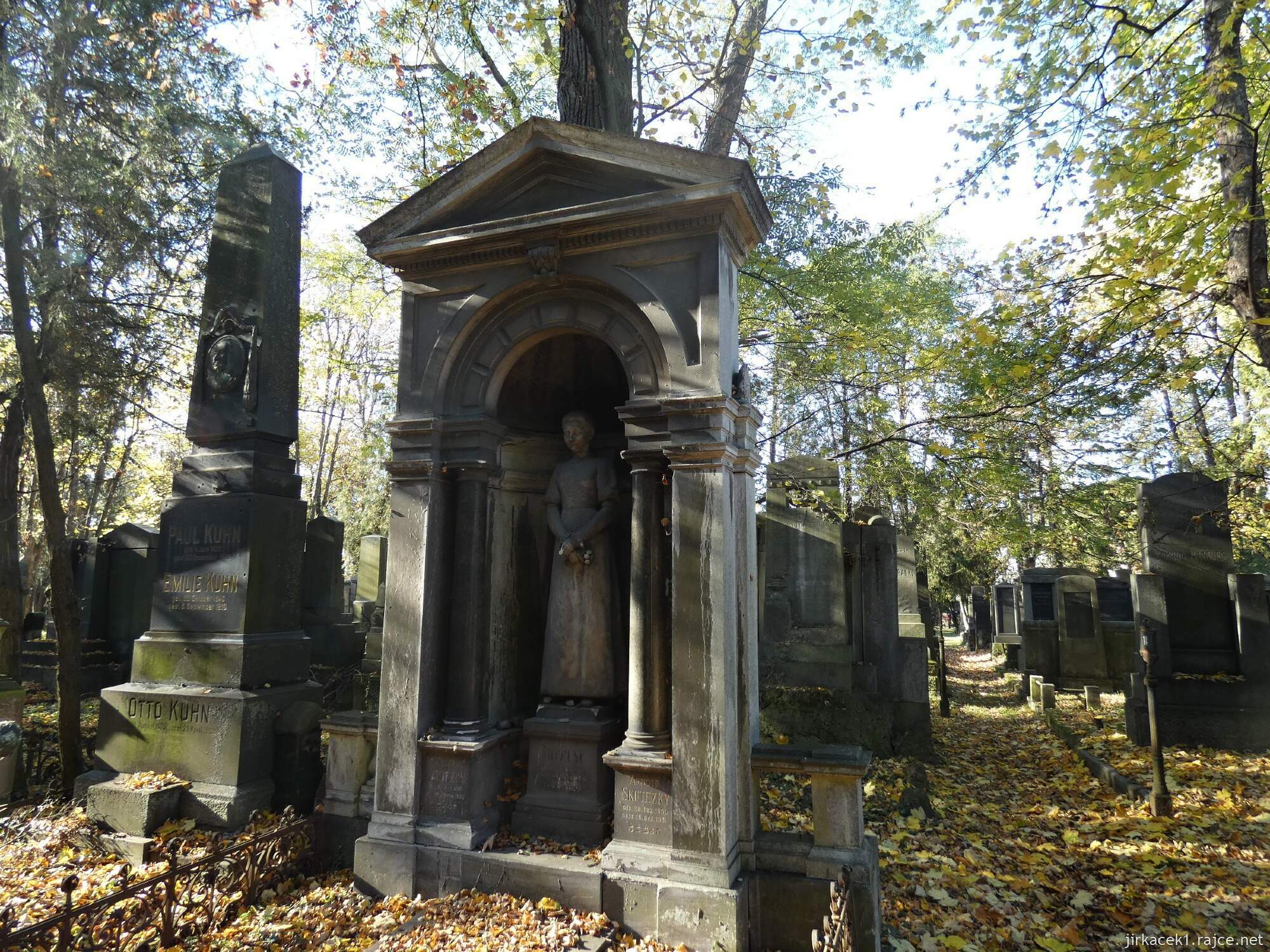 B - Brno - Židenice - židovský hřbitov 040