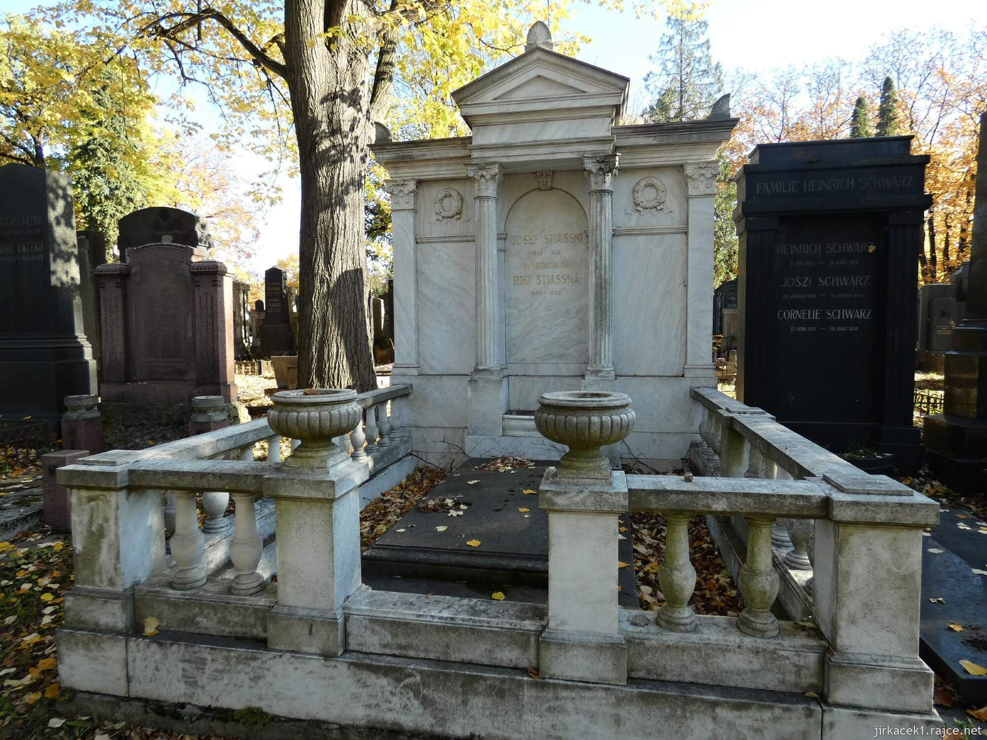 B - Brno - Židenice - židovský hřbitov 073