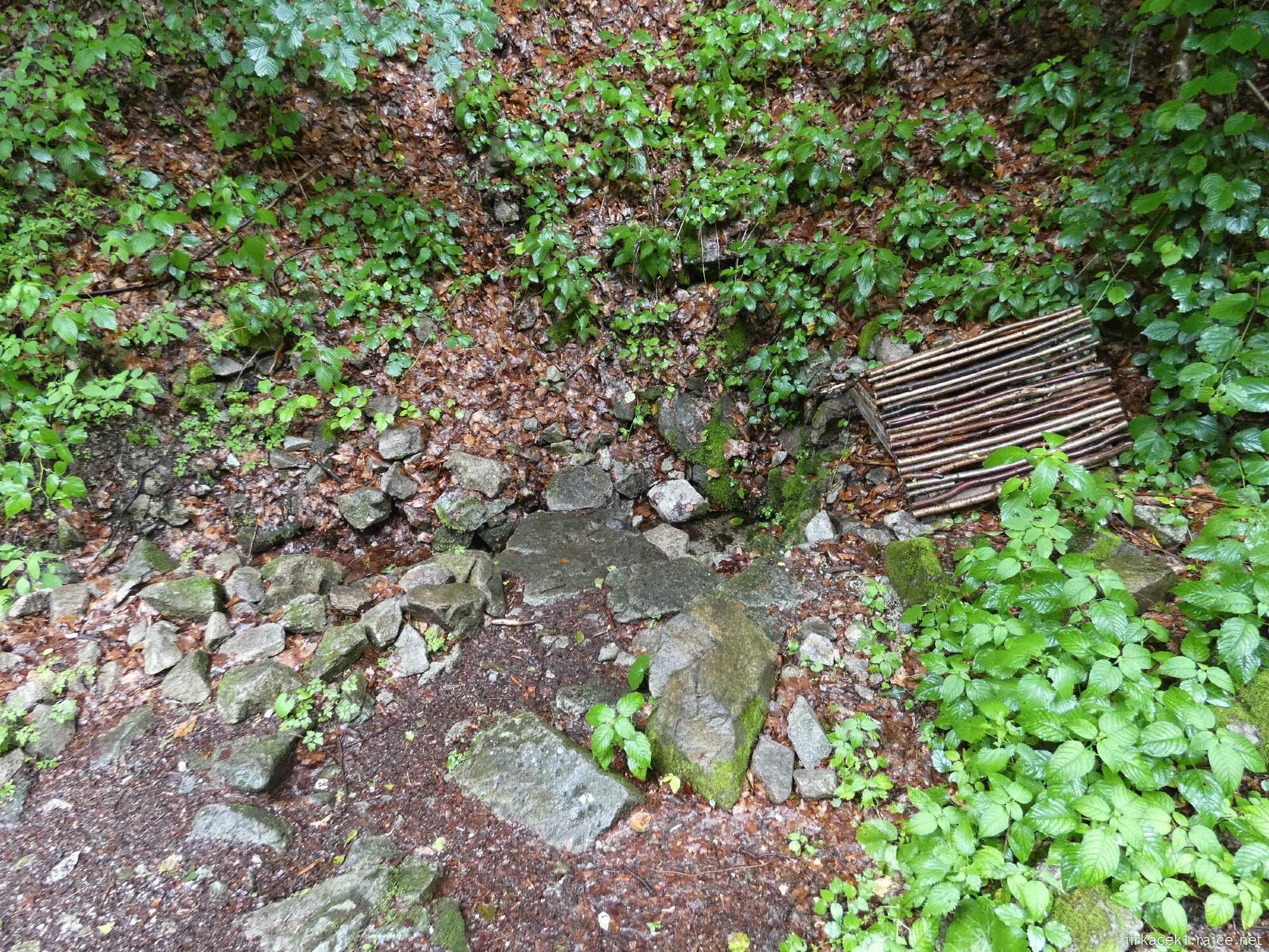 1b - Šútovo - studánka Živá voda 009