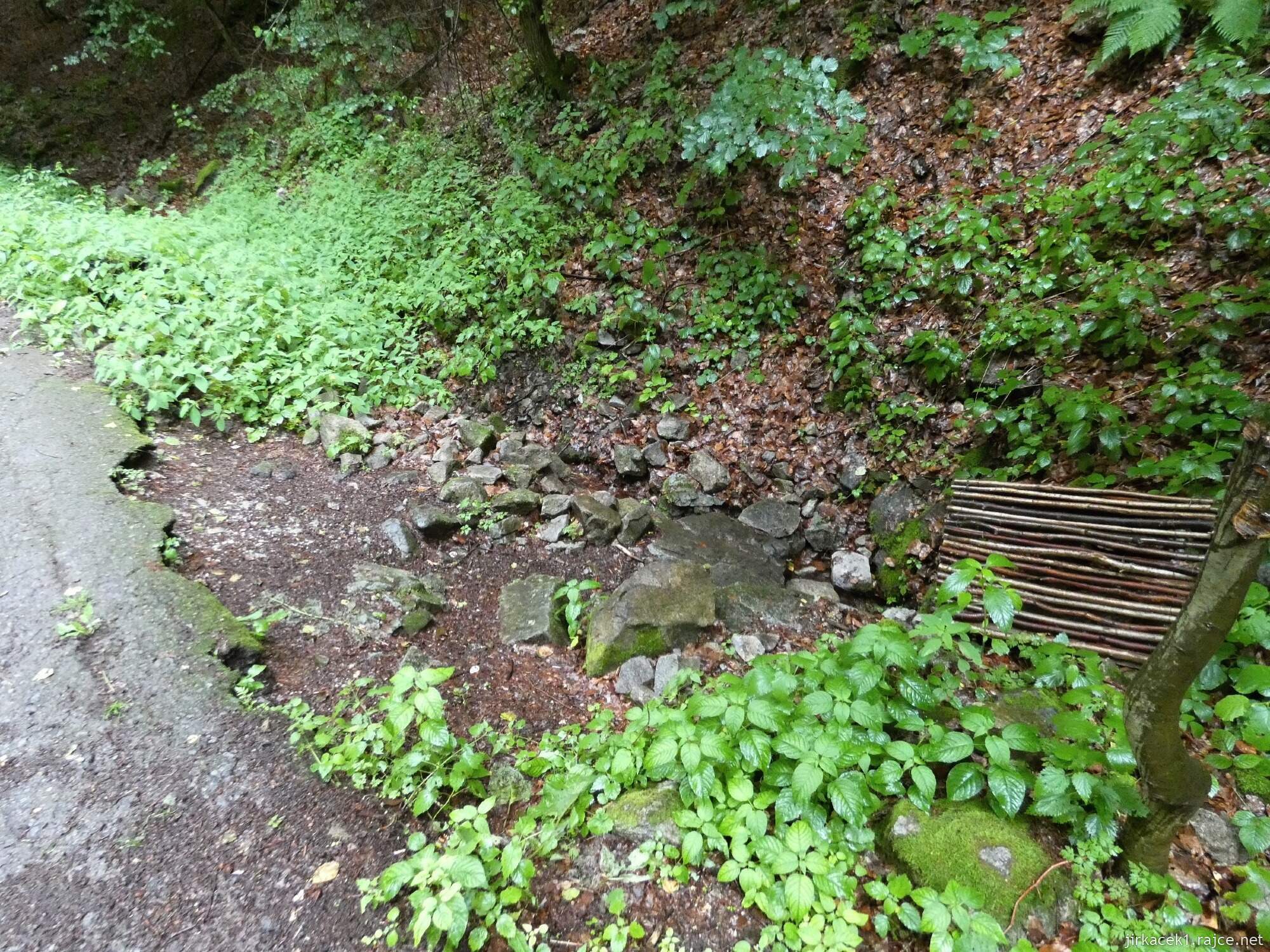 1b - Šútovo - studánka Živá voda 012