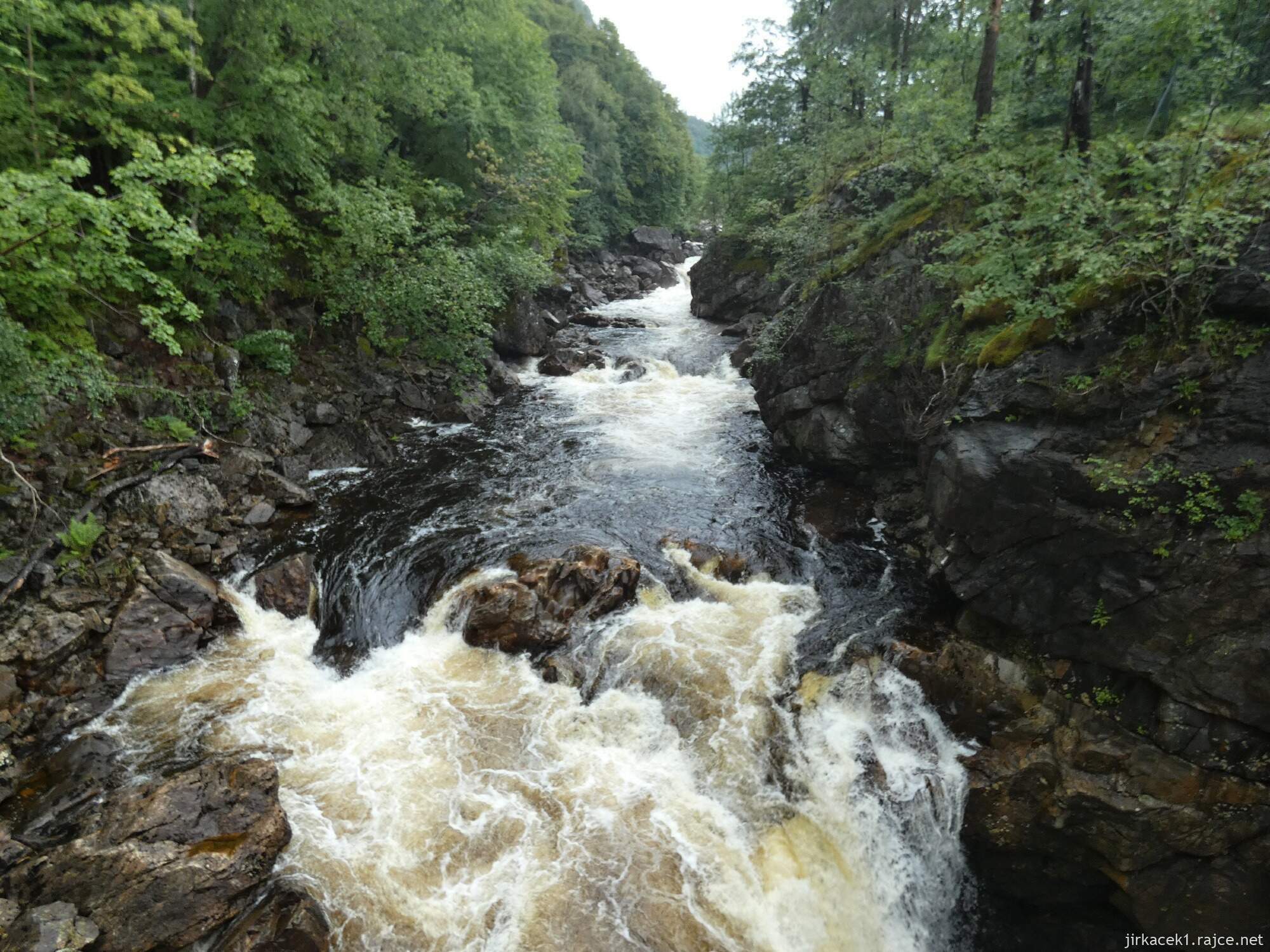 3b - Lyngdal - vodopád Kvåsfossen a muzuem lososů Nasjonalt Villakssenter​ 094