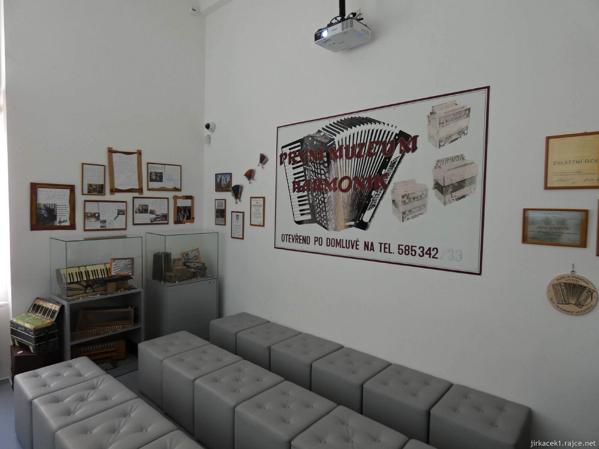 G - Litovel - nové muzeum harmonik 003