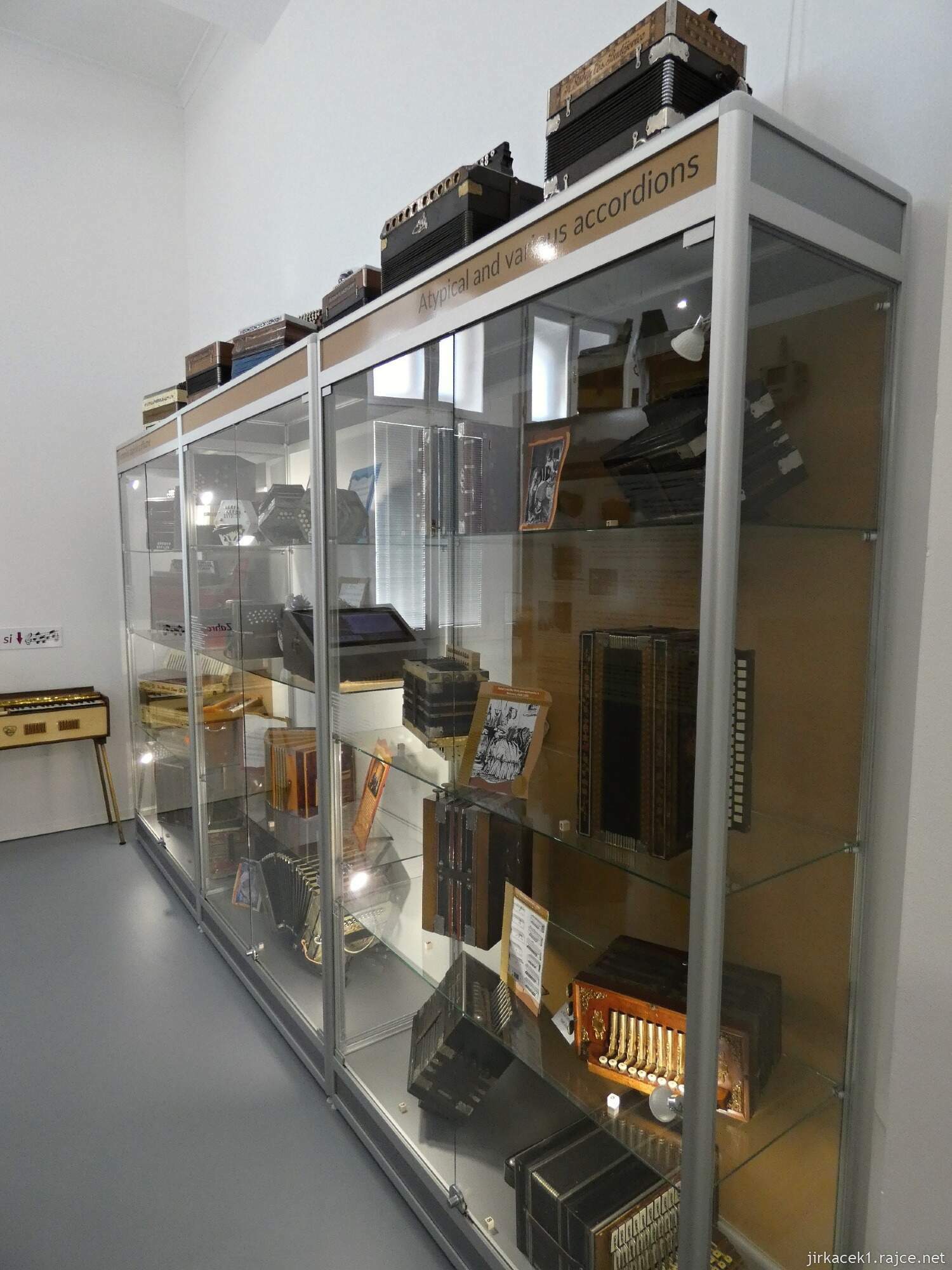 G - Litovel - nové muzeum harmonik 019