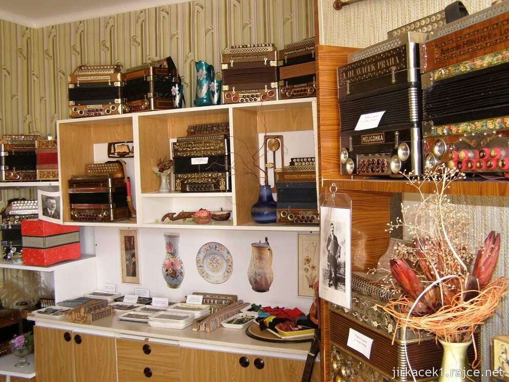 Litovel - první muzeum harmonik v domě pana Sedláčka